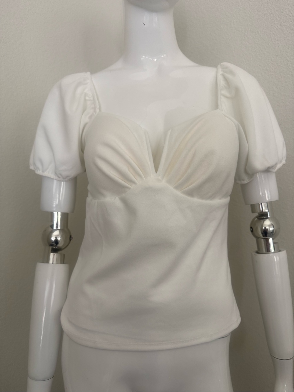 Haute Monde Cream Sweetheart Puff Sleeve Top